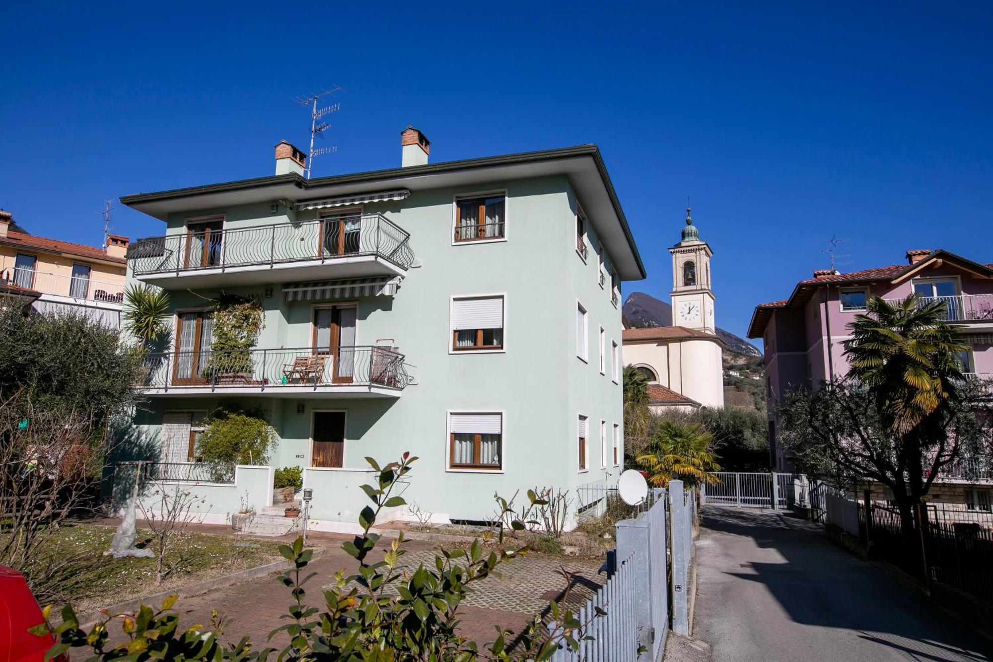 Paulie Apartment - Happy Rentals Riva del Garda Dış mekan fotoğraf